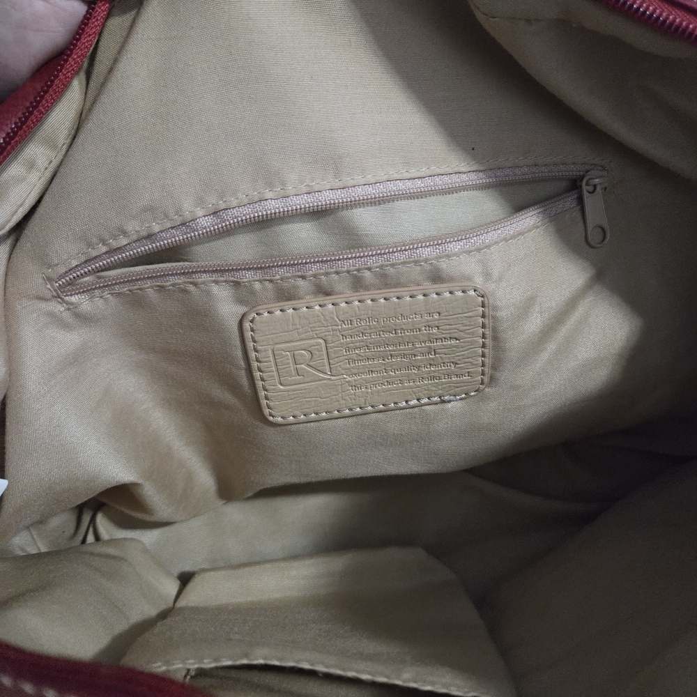 Relic Red and Tan Shoulder Bag - Picture 5 of 5